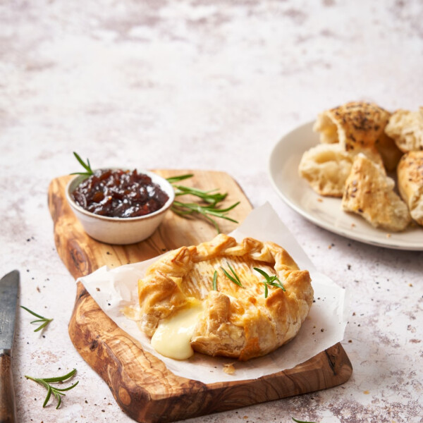 Camembert (KK Fine Food Shoot1170) (Large)